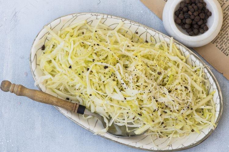 Cabbage and Apple Salad with Honey Dressing