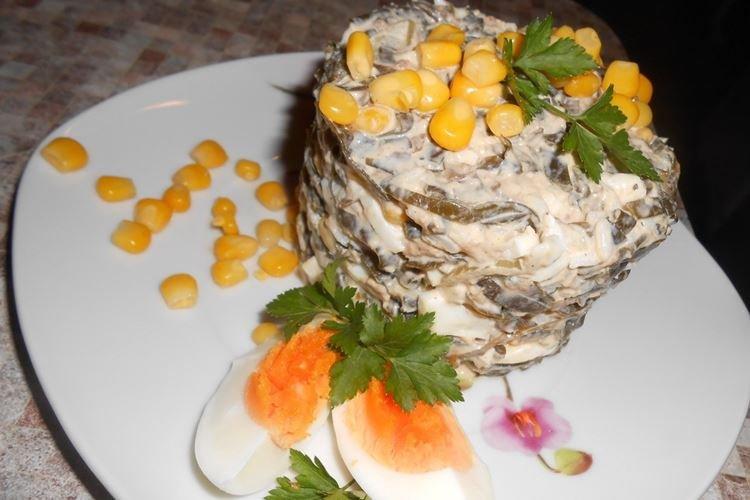 Canned Fish and Seaweed Salad
