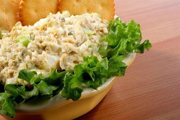 Canned Fish Salad with Croutons