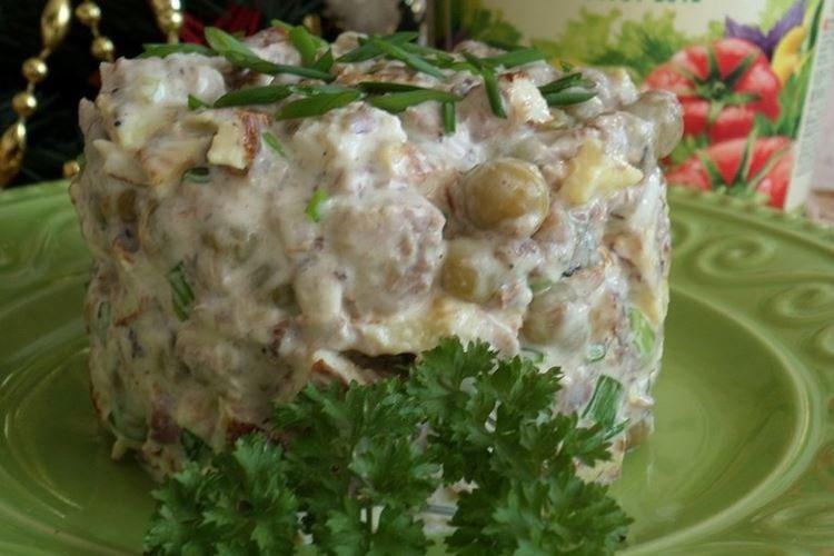 Omelet and Canned Fish Salad