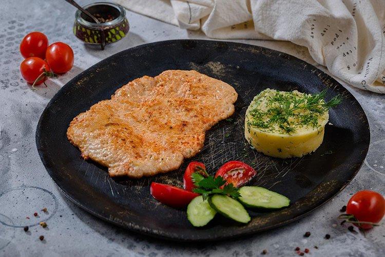 Hähnchenschnitzel im Kartoffelteig