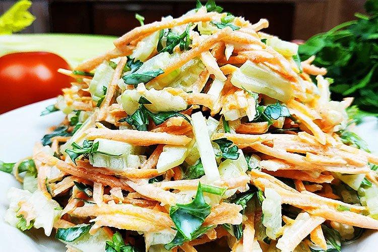 Coleslaw mit Sellerie