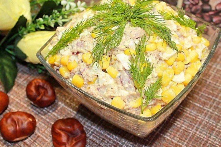 Canned Saury Fish Salad with Tomatoes