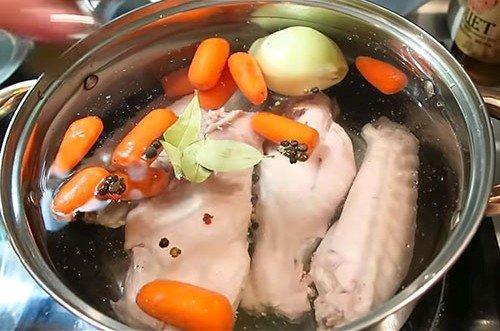 Aspic de alitas de pavo