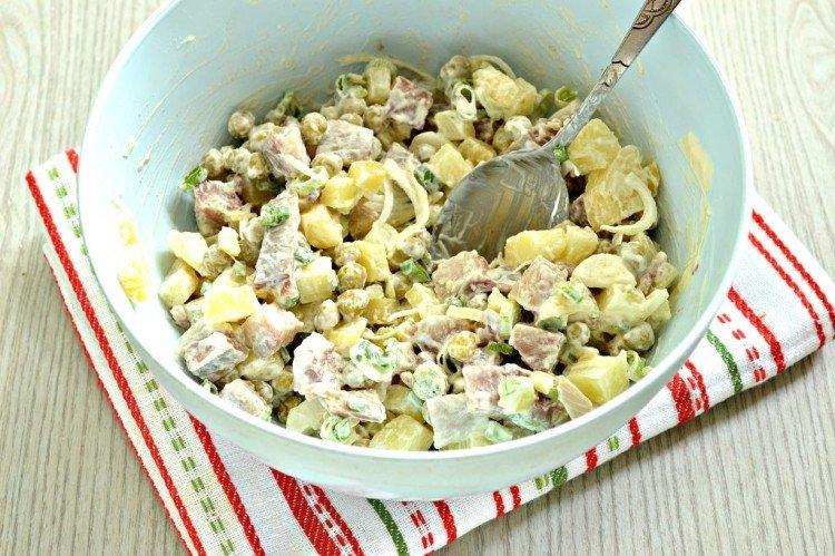 Fischsalat mit grünen Erbsen