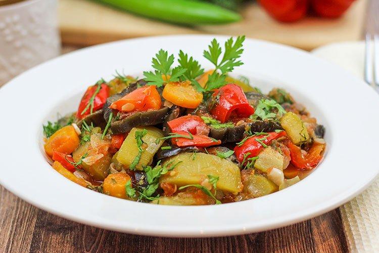 Lenten Vegetable Stew with Zucchini