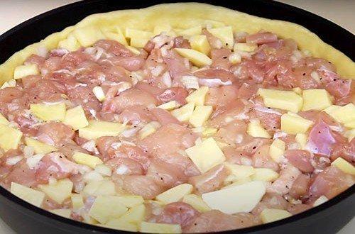 Kurnik with Chicken and Potatoes – Classic Recipe
