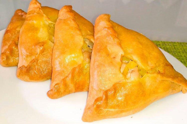 Mini Kurniki with Chicken Fillet and Potatoes