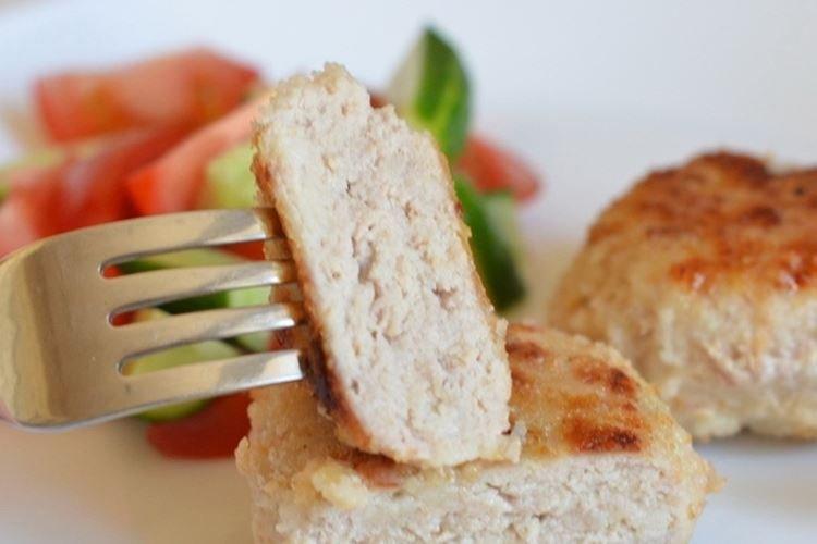 Tender Creamy Turkey Cutlets