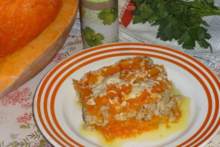Casserole with Ground Turkey and Pumpkin