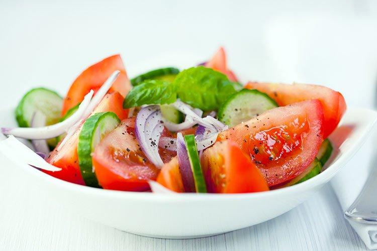 Spanish-Style Tomato and Cucumber Salad
