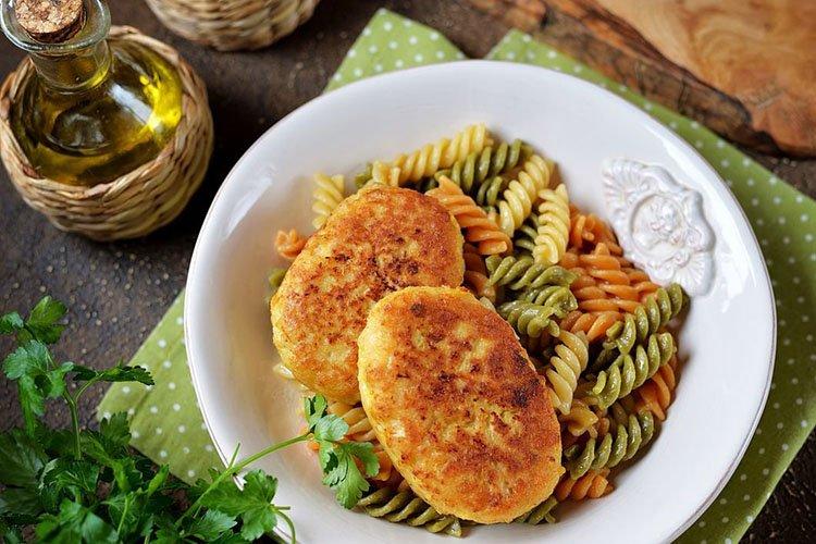 Tender Pollock Fish Cakes without Eggs or Bread