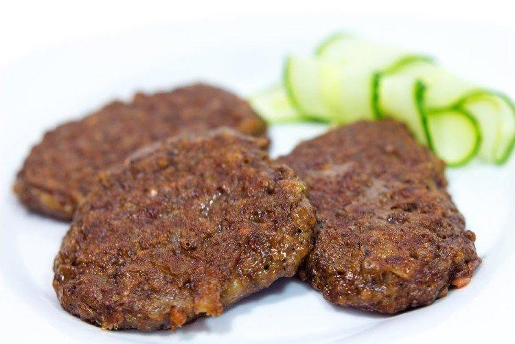 Grechaniki (Buckwheat Patties) with Beef Liver