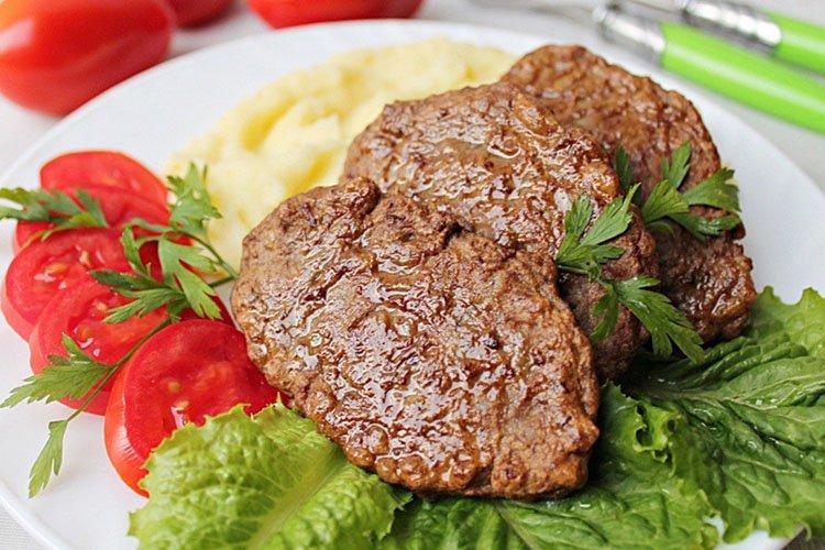 Beef Liver Patties with Vegetables
