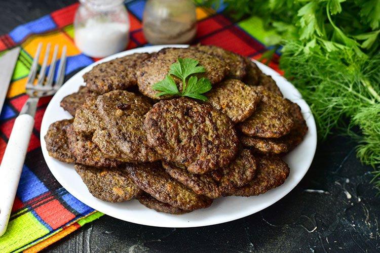Beef Liver Patties with Carrots and Onions