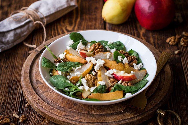 Ensalada de espinacas y pera