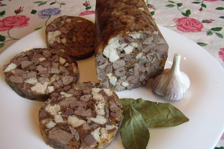 Head Cheese from Chicken Hearts, Liver, and Gizzards