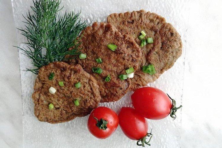 Chicken Liver Patties with Potatoes and Lard