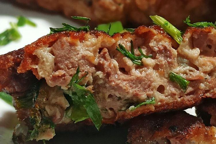 Chicken Liver Patties with Sour Cream
