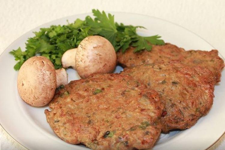 Chicken Liver Patties with Mushrooms
