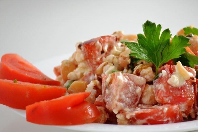 Chickpea Salad with Cottage Cheese