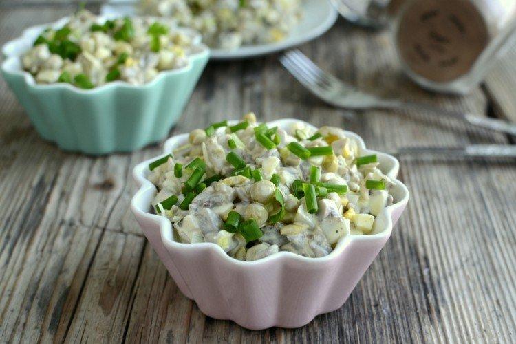 Salad with Pickled Cucumbers and Peas