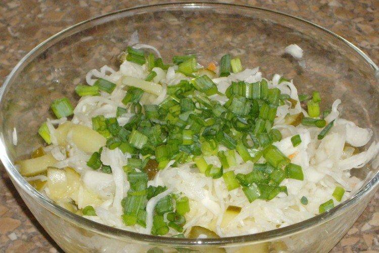Salad with Sauerkraut and Potatoes