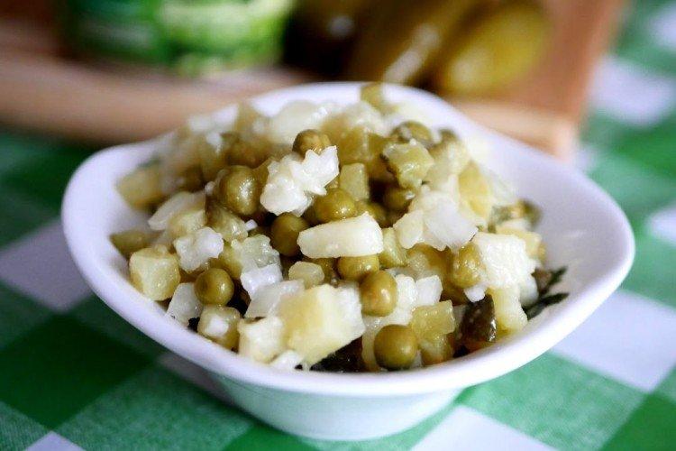 Salad with Potatoes, Apple, and Peas