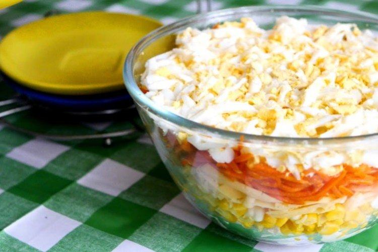Layered Carrot and Chicken Salad