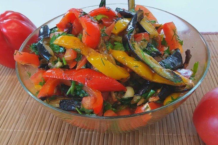 Ensalada de verduras con berenjenas