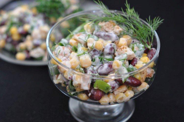 Ensalada de frijoles enlatados