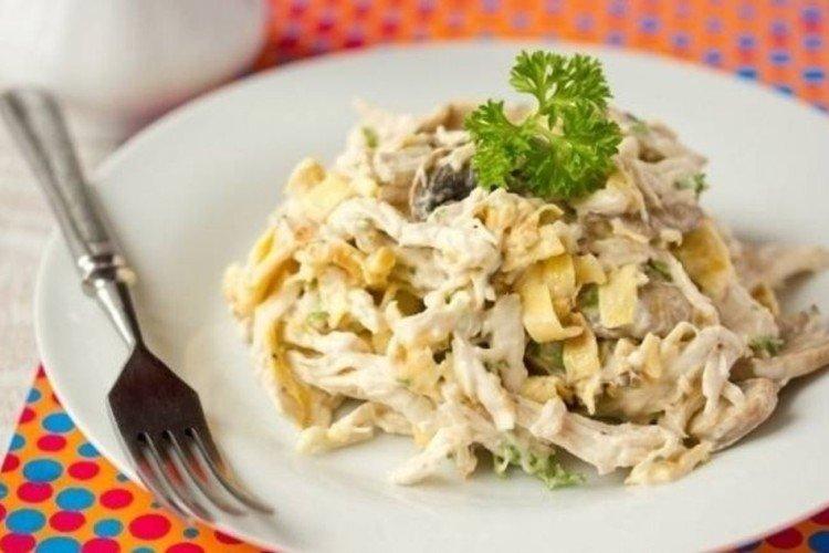 Ensalada tibia con tortilla