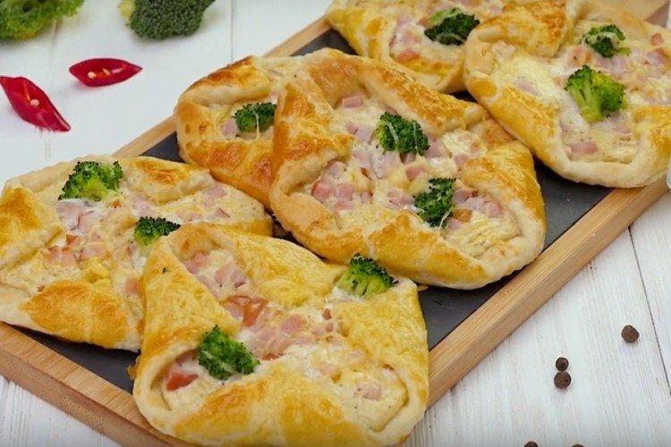 Puff Pastry Envelopes with Ham and Eggs