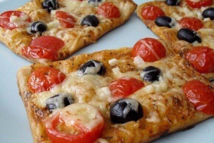 Mini Pizzas from Puff Pastry