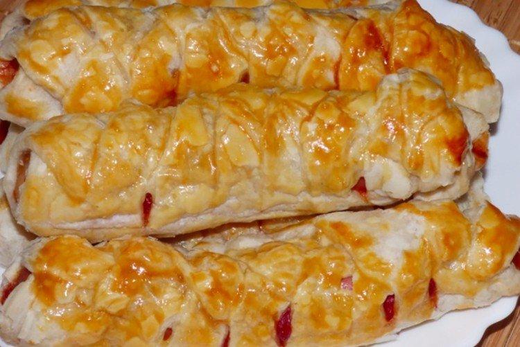 Open Hot Dogs from Puff Pastry