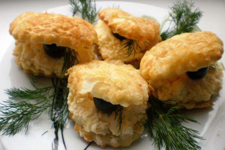 Puff Pastry Appetizer with Red Fish