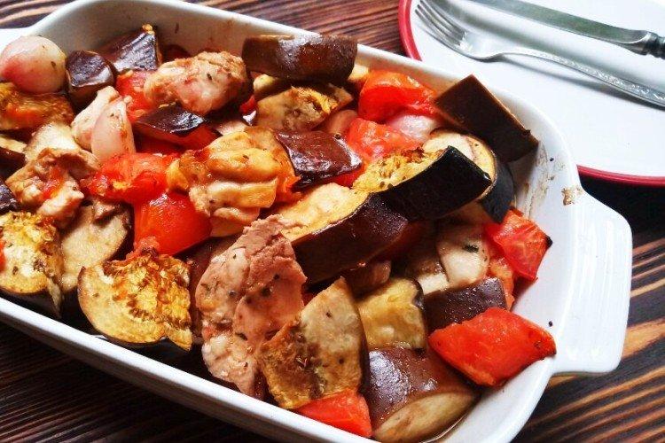 Oven-Baked Chicken with Eggplant and Tomatoes