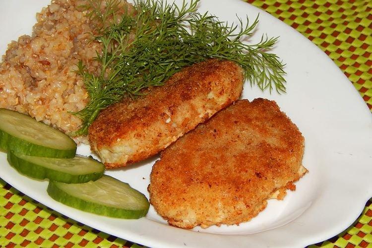 Fischfrikadellen mit Kartoffeln