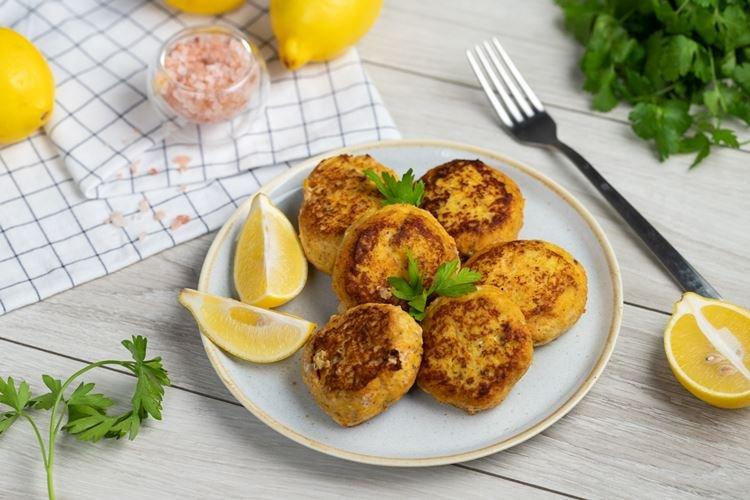 Fischfrikadellen mit Graupen