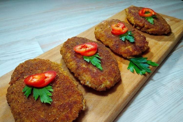 Fischfrikadellen mit Buchweizen