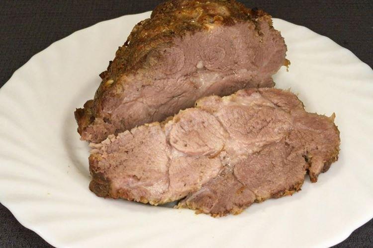 Pork Buhenina with Zest and Tomato Sauce