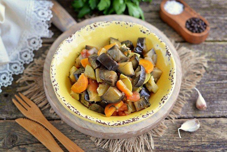 Stewed Vegetables with Zucchini and Eggplant