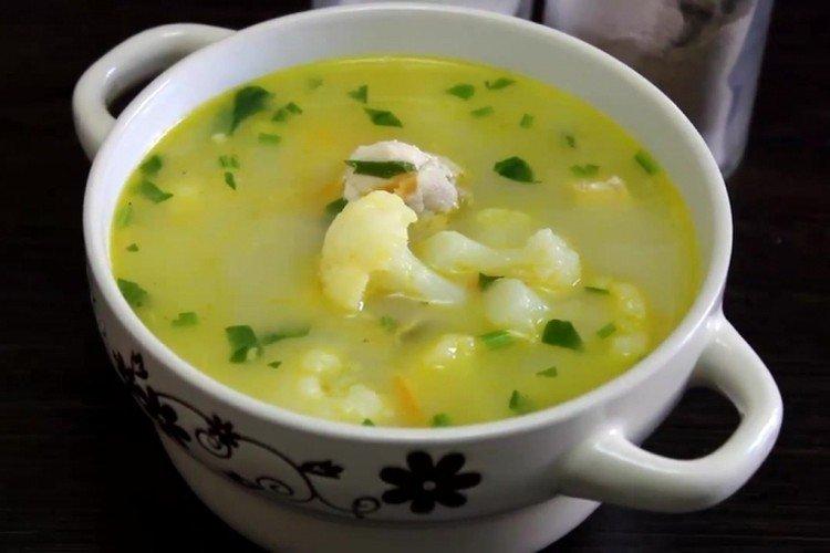 Chicken Soup with Cauliflower and Peas