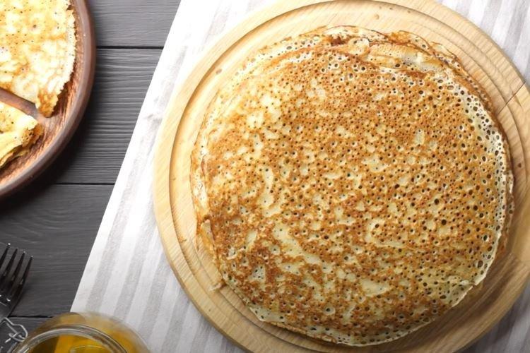 Crepes con agujeros en leche – receta clásica