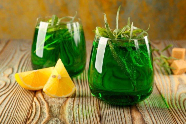 Homemade Lemonade with Tarragon
