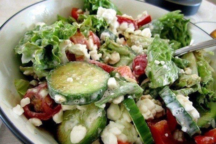 Cucumber, Tomato, and Cottage Cheese Salad
