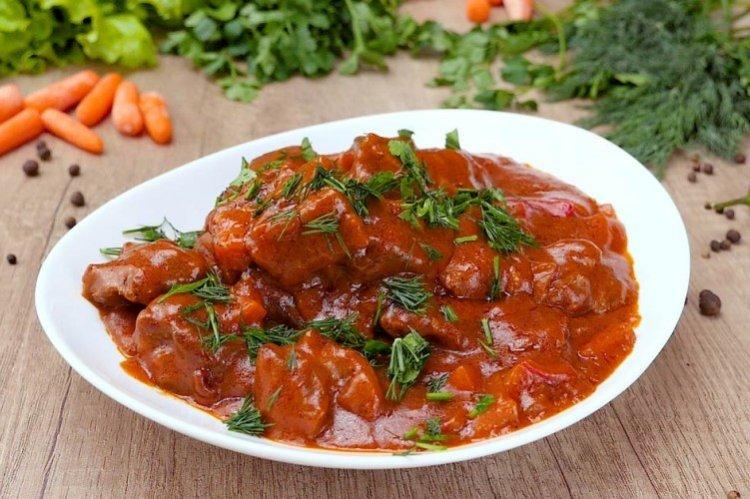 Beef Goulash with Gravy and Herbs