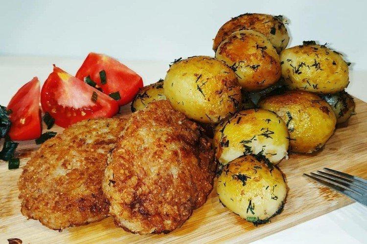 New Potatoes with Meatballs