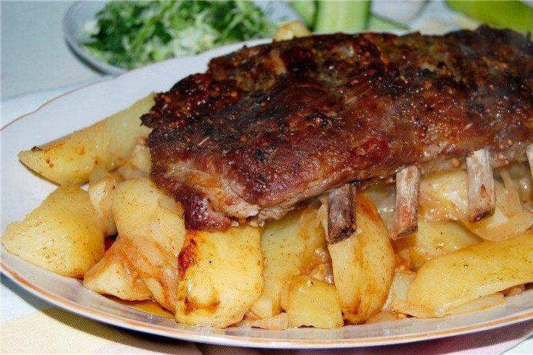New Potatoes with Pork Ribs