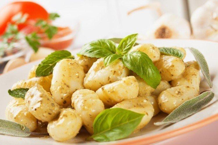 New Potatoes in Lemon-Basil Sauce